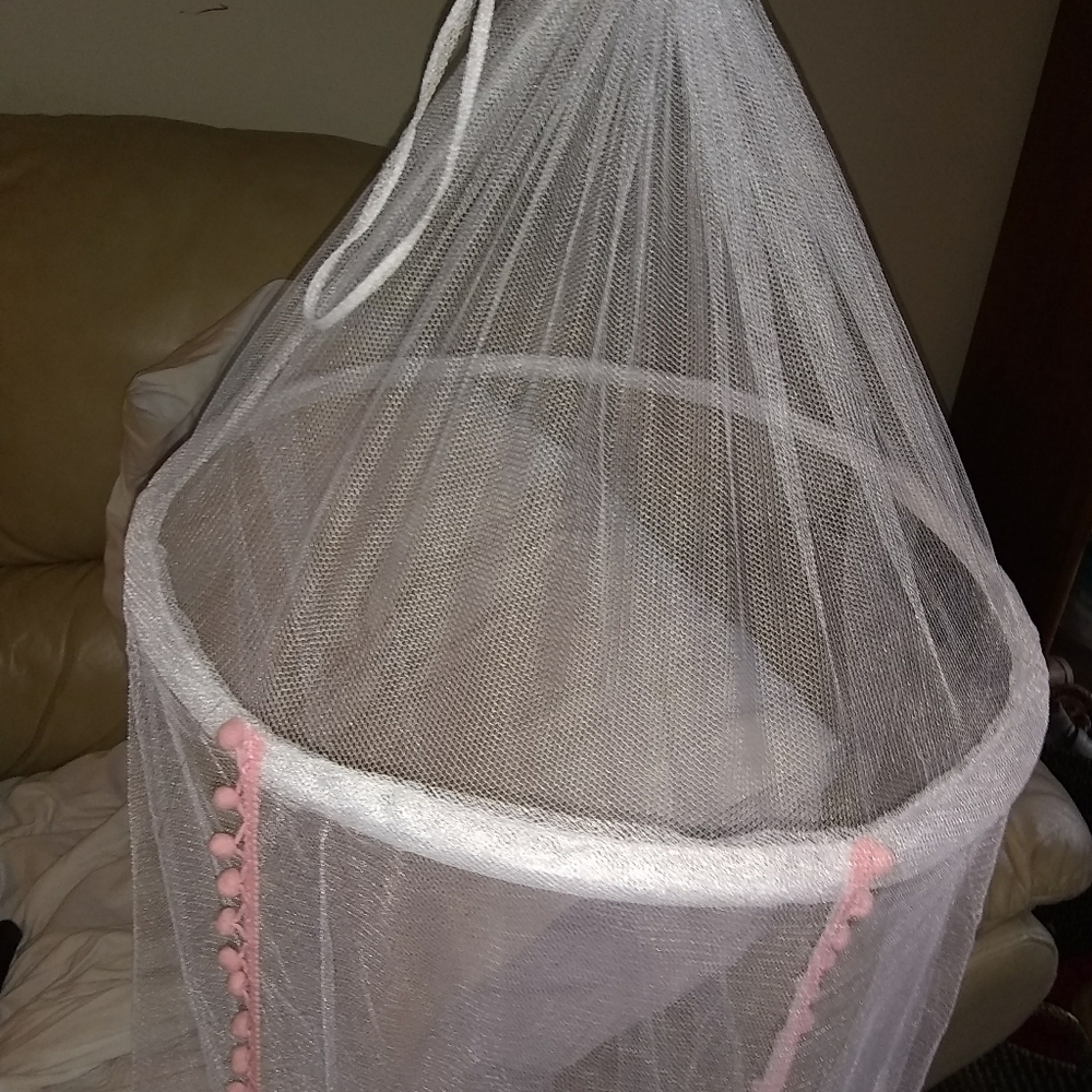 Cute ❤️ baby girls bed canopy